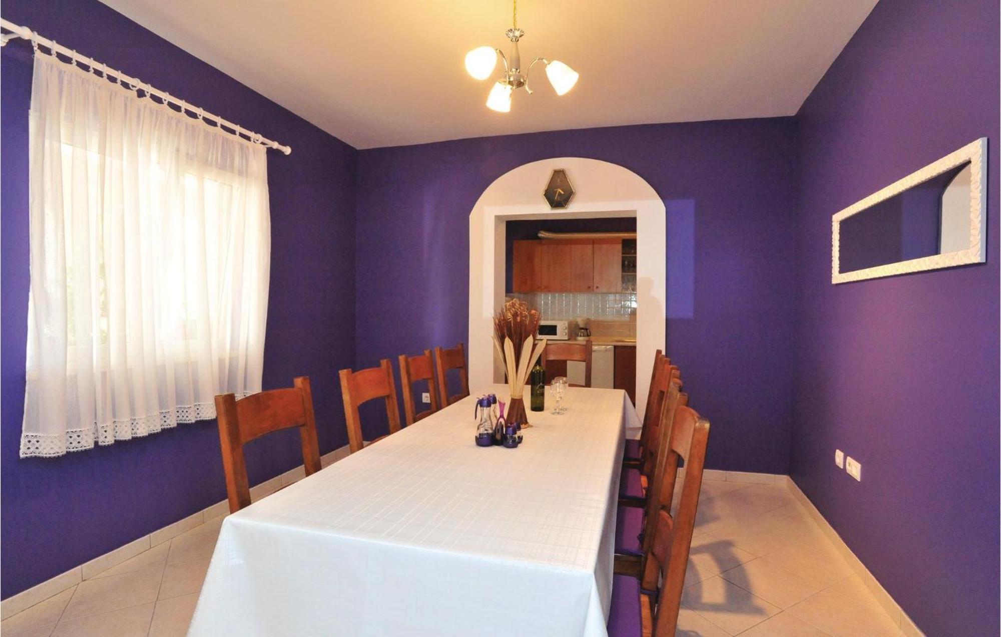 Amazing Home In Kastel Stari With House Sea View คาชเตลา ภายนอก รูปภาพ